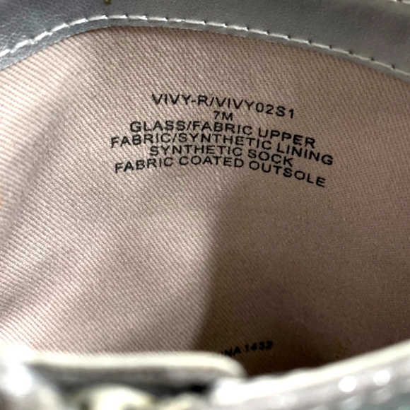 NWOB Steve Madden Vivy Rhinestone Pointed Clear Flared Heel Booties size 7 - Picture 9 of 12